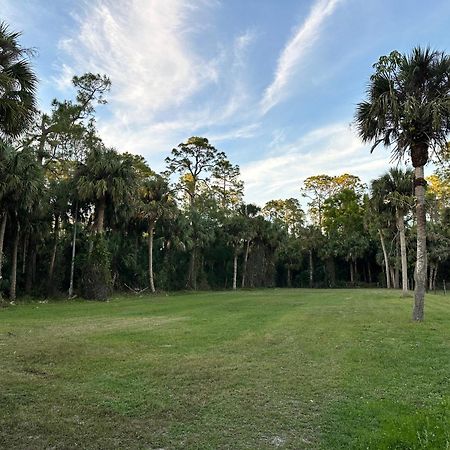 Vacation Pool Home In The Woods. North North Naples 외부 사진